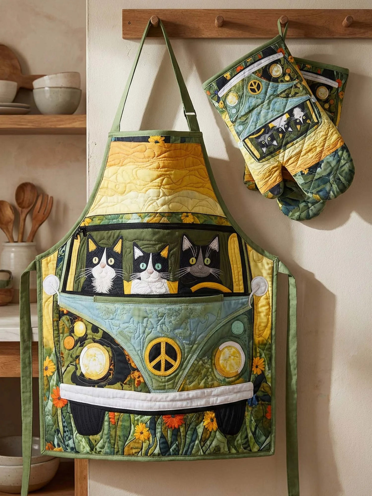 Hippie Van Cat Quilt Apron and Gloves Set QV01