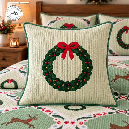 Cozy Reindeer & Wreath Christmas Quilted Pillow Cover TG251QLTPLC